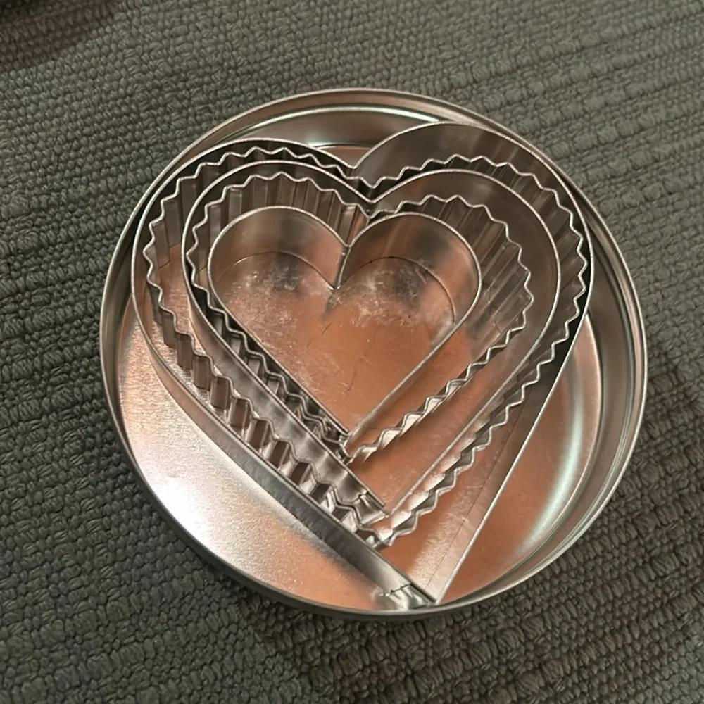 Williams Sonoma set of heart-shaped cookie cutters